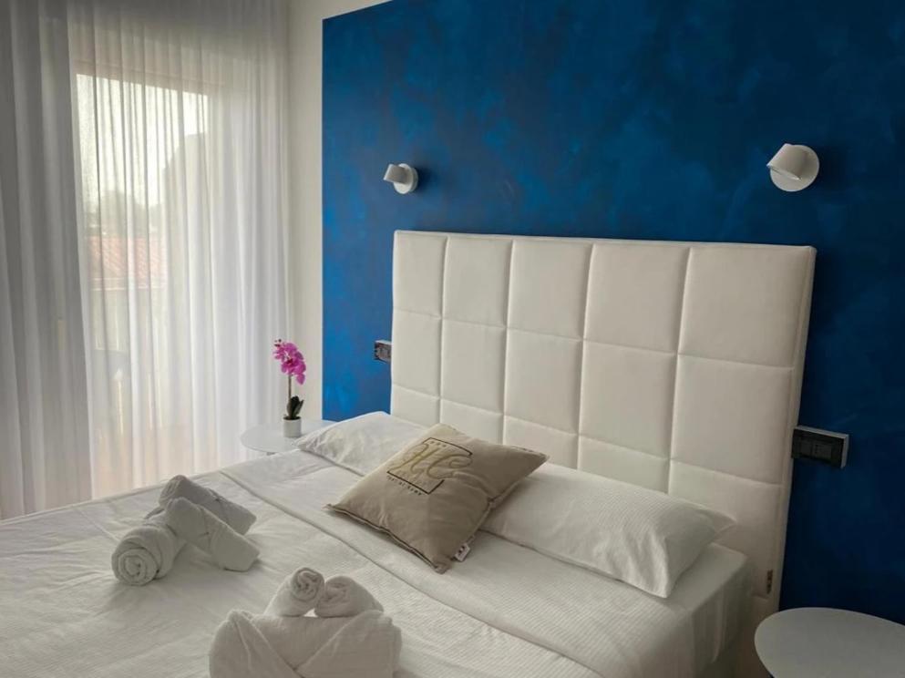 Hotel Hc Resort Lignano Lignano Sabbiadoro Exterior photo